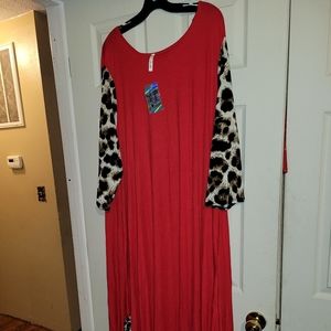 Beautiful new Red /animal print dress